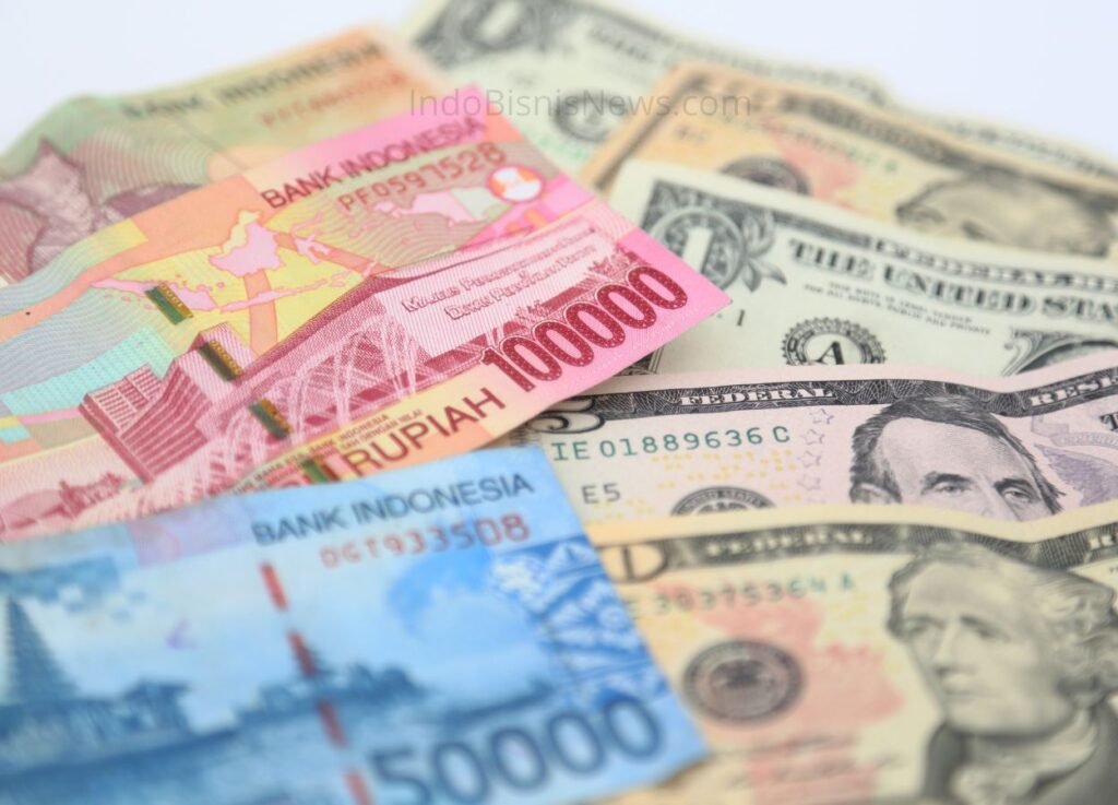 Dolar Perkasa dan Rupiah Melemah, Ini Penyebab dan Dampaknya - IndoBisnisNews.com