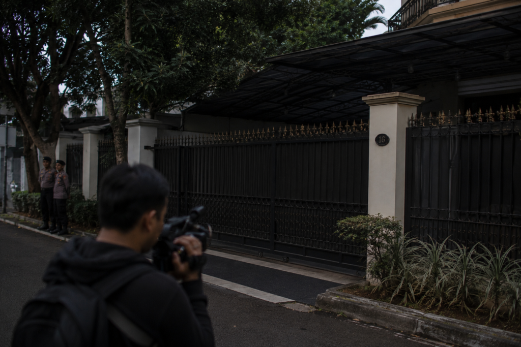 Rumah Eks Kepala BGN Dadan Hindayana di Bogor Tertutup, Aktivitas Nyaris Tak Terlihat