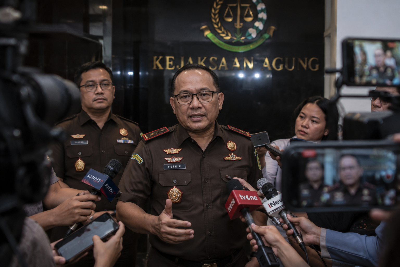 Jampidsus Febrie Adriansyah Buka Suara, Tegaskan Pengusutan Korupsi Tetap Berjalan